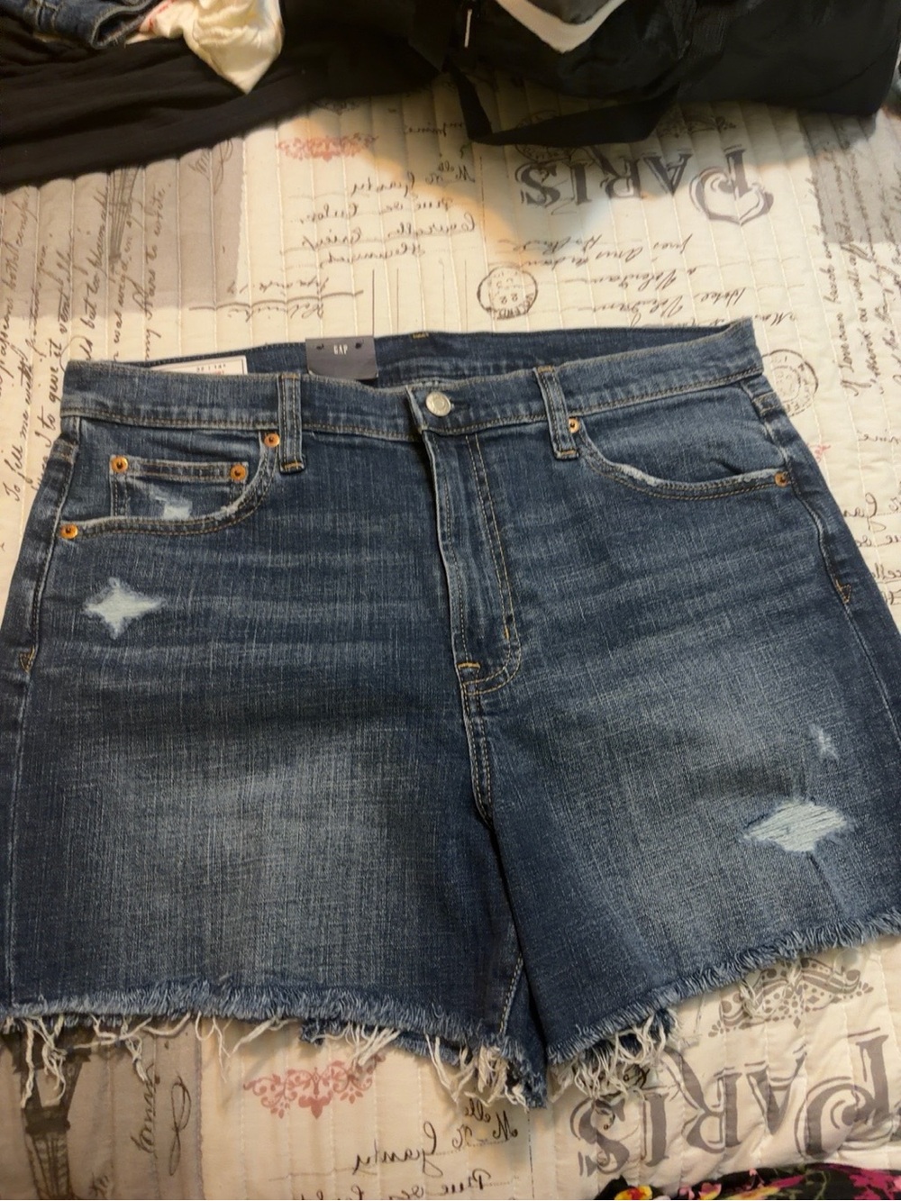 GAP Distressed Frayed Hem Denim Shorts - Blue size 14